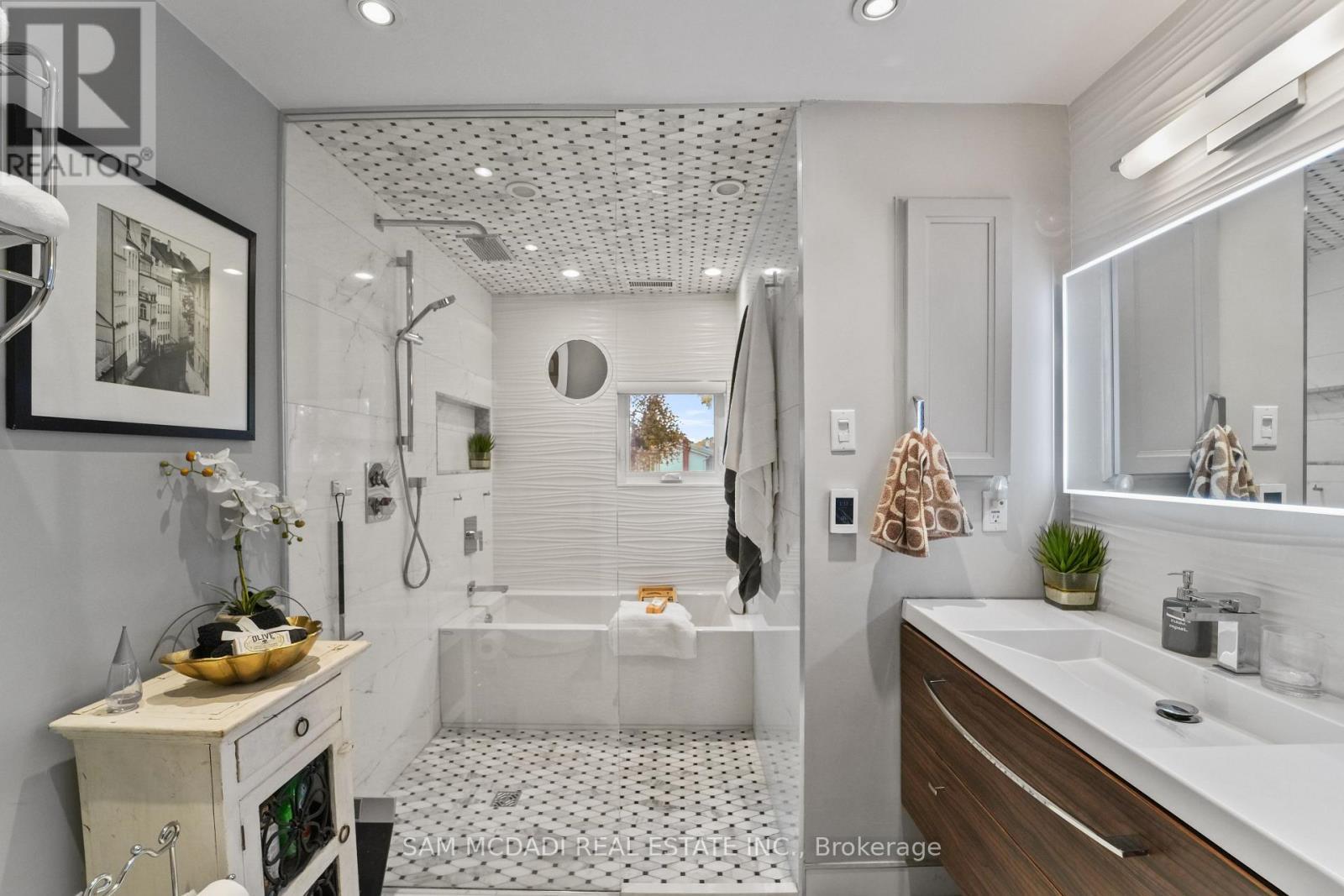 3620 Ponytrail Drive, Mississauga, ON - Indoor Photo Showing Bathroom