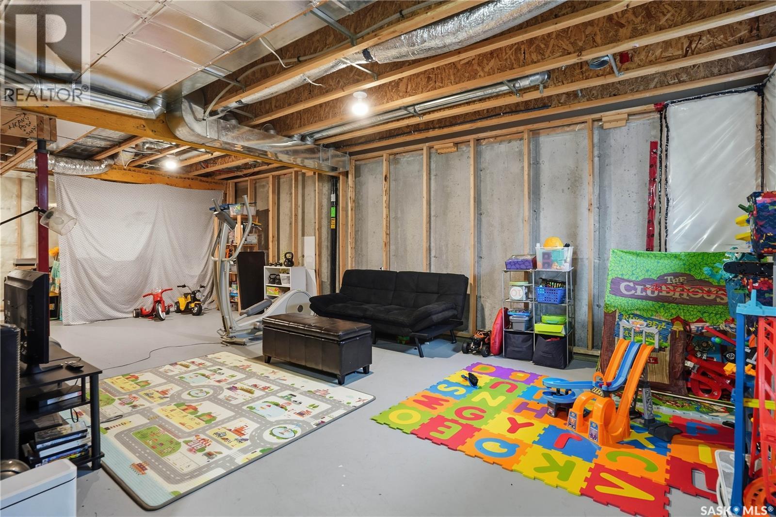 7904 Canola Avenue, Regina, SK - Indoor Photo Showing Basement