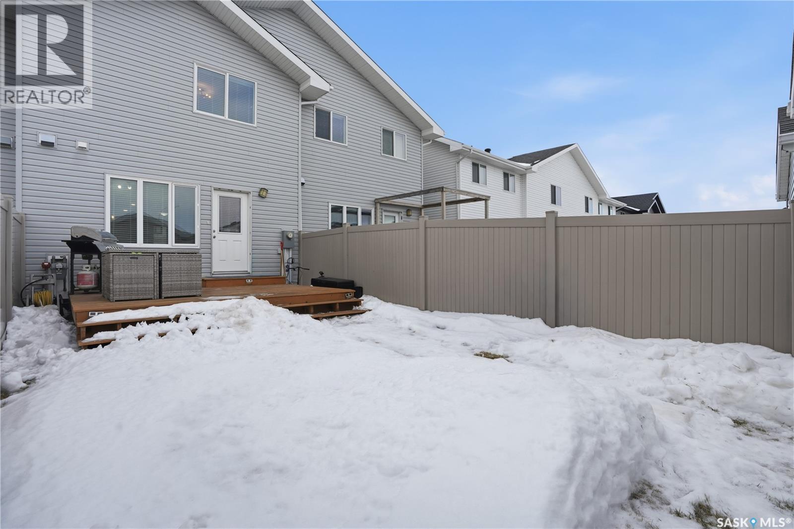7904 Canola Avenue, Regina, SK - Outdoor