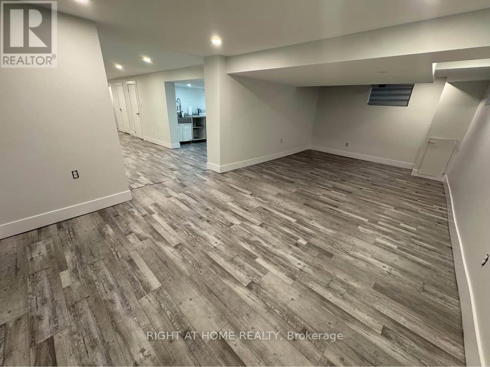 1373 Normandy Crescent, Ottawa, ON - Indoor Photo Showing Other Room