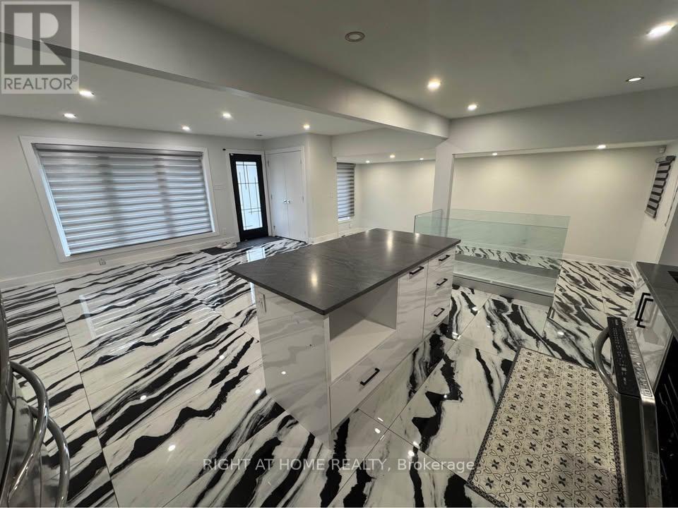 1373 Normandy Crescent, Ottawa, ON - Indoor Photo Showing Other Room