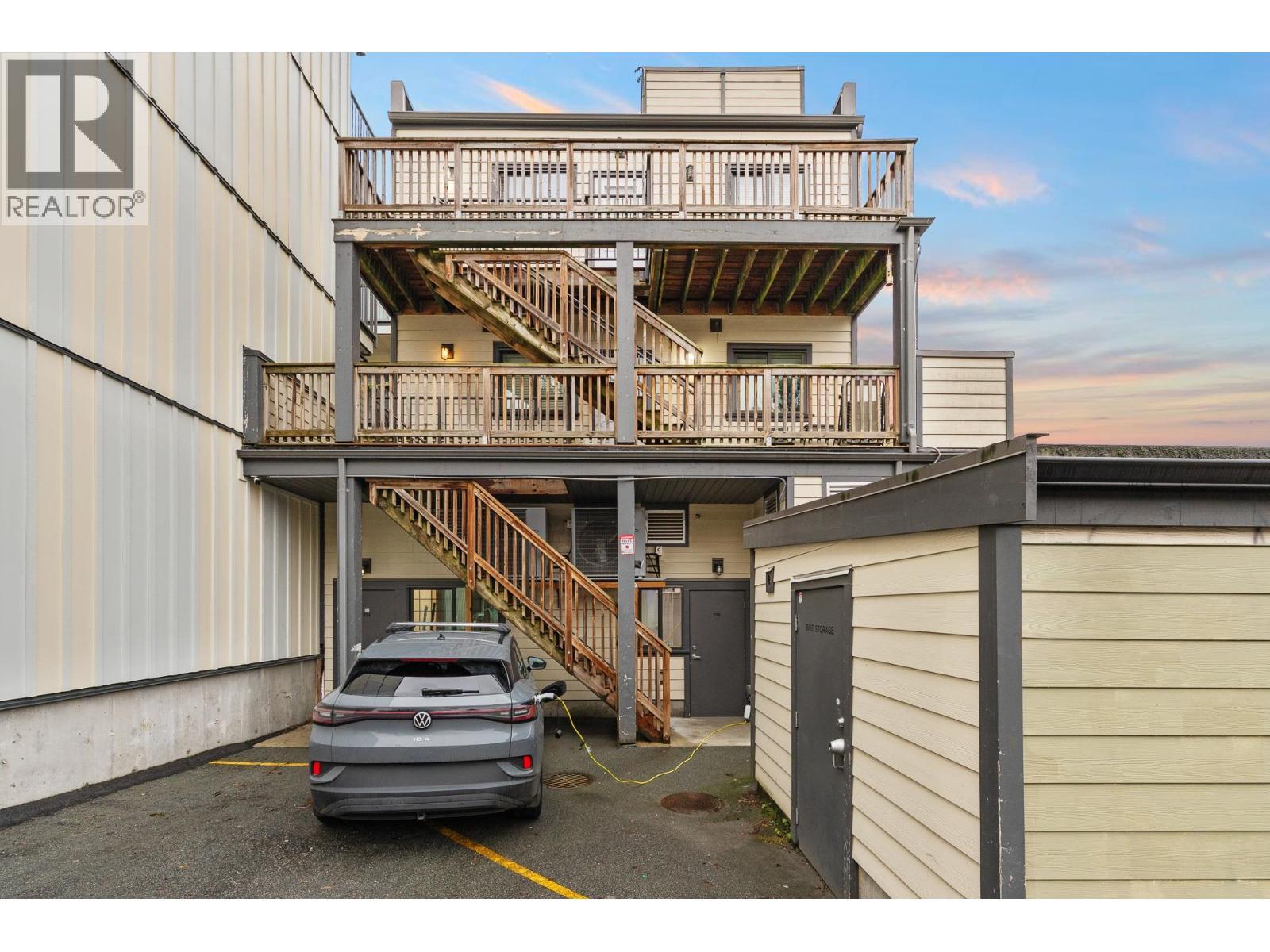 754-758 E Broadway, Vancouver, BC