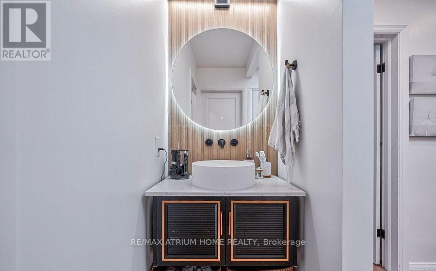 567 Atwater Avenue, Mississauga, ON - Indoor Photo Showing Bathroom