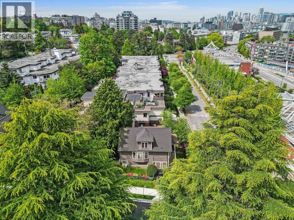 498 E 5Th Avenue, Vancouver, BC