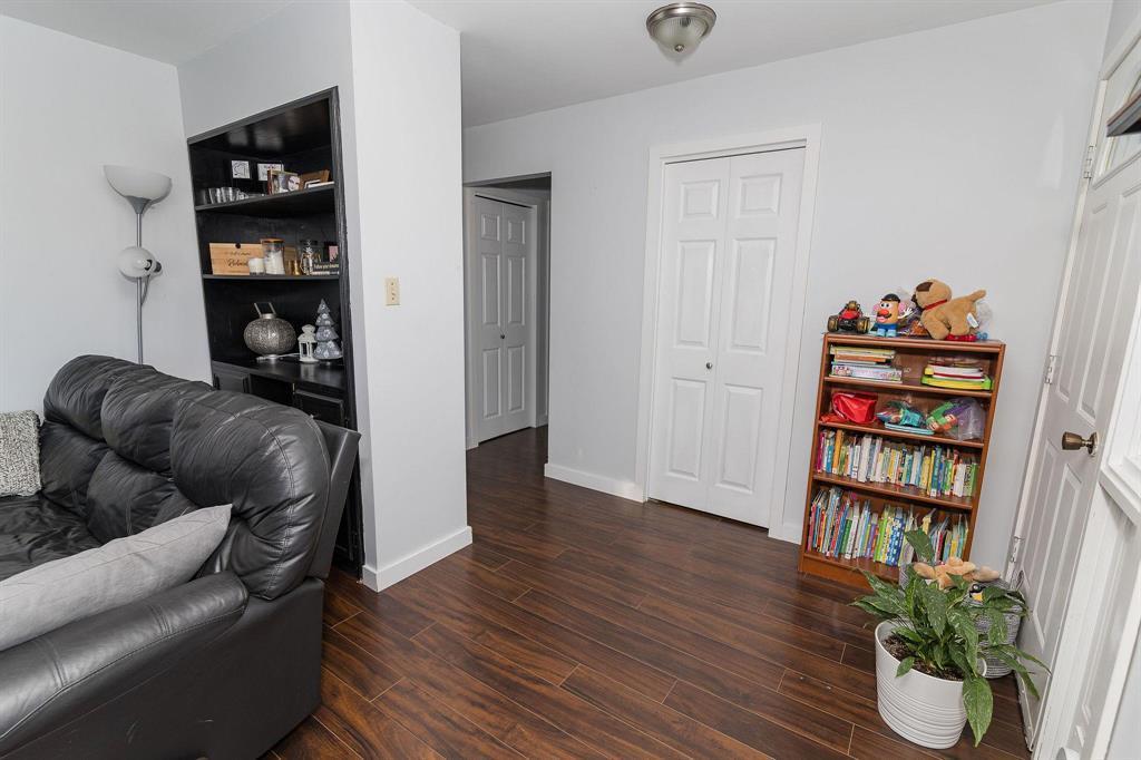 30 Bishop Bay, Carman, MB - Indoor