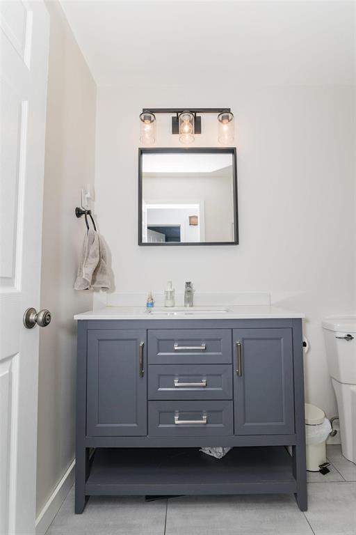 30 Bishop Bay, Carman, MB - Indoor Photo Showing Bathroom