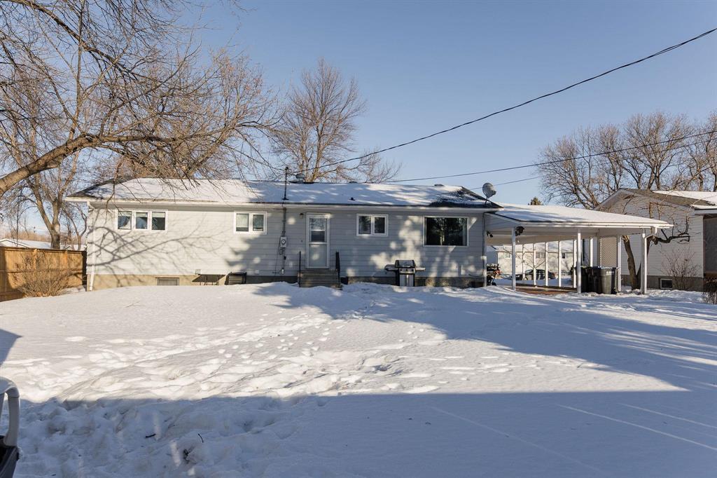 30 Bishop Bay, Carman, MB - Outdoor