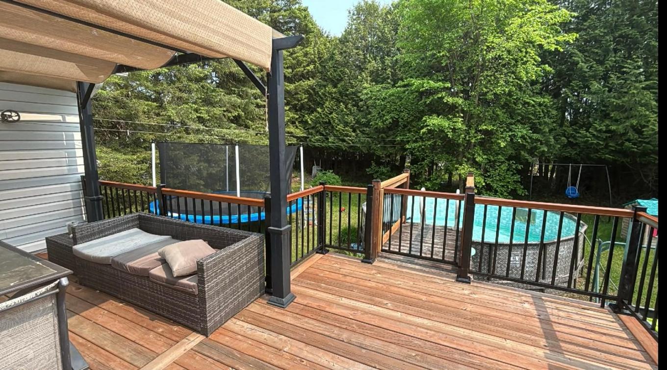 Pool - 1 Rue Brassard, Labelle, QC - Outdoor With Deck Patio Veranda With Exterior