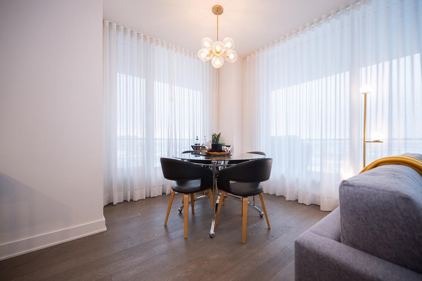 Dinette - 804-3647 Av. Jean-Béraud, Laval (Chomedey), QC - Indoor Photo Showing Office