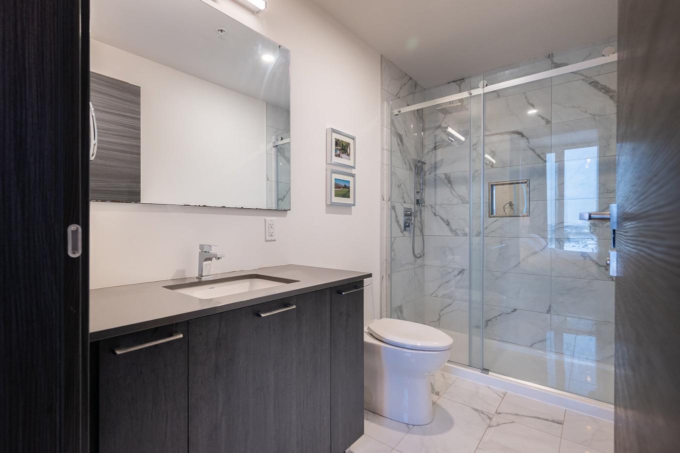 Ensuite bathroom - 804-3647 Av. Jean-Béraud, Laval (Chomedey), QC - Indoor Photo Showing Bathroom