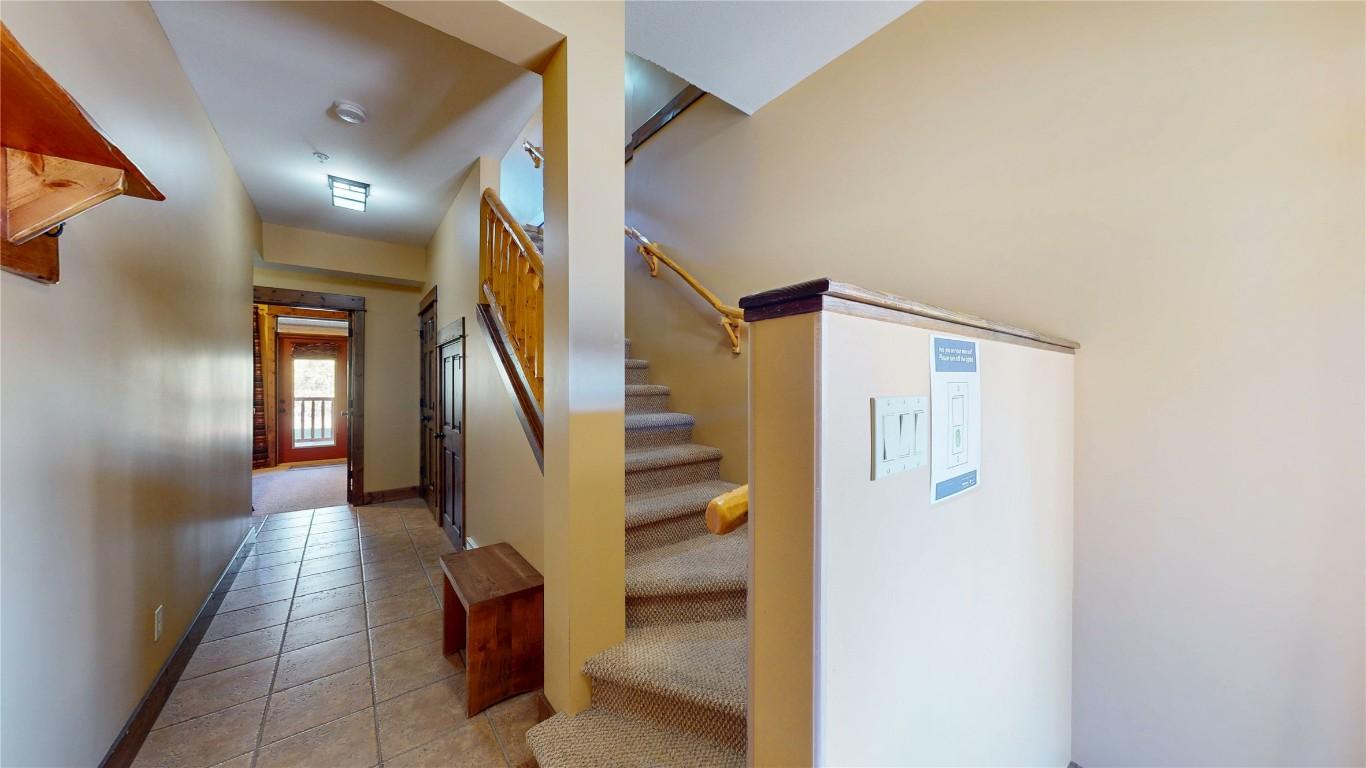 J3 - C-1351 Gerry Sorensen Way, Kimberley, BC - Indoor Photo Showing Other Room