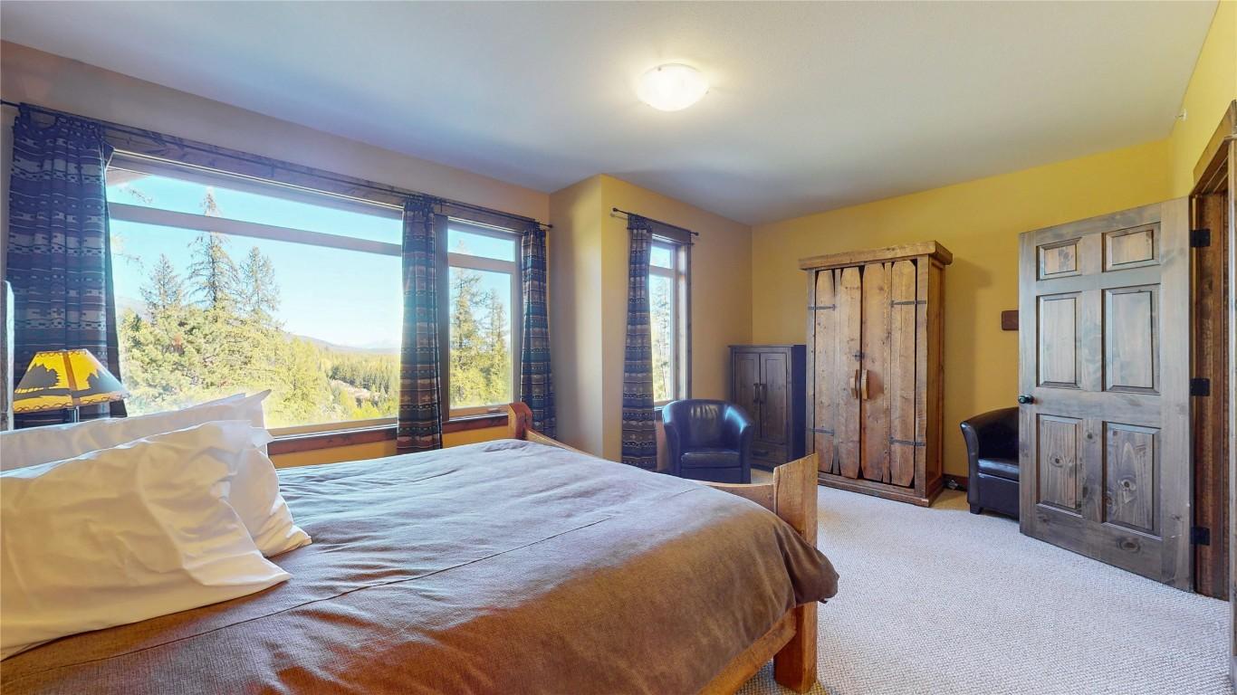 J3 - C-1351 Gerry Sorensen Way, Kimberley, BC - Indoor Photo Showing Bedroom