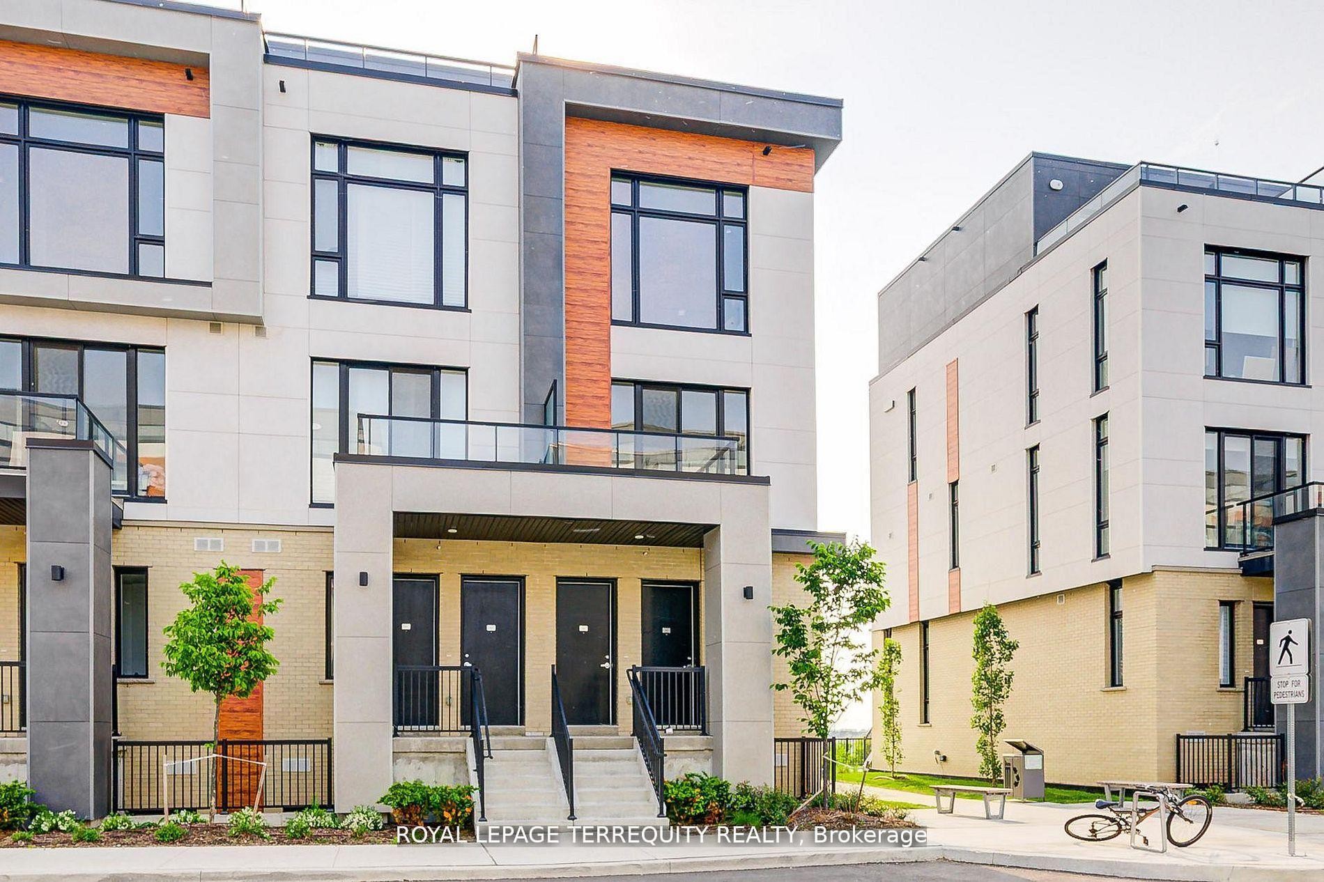 601-7 Steckley House Lane, Richmond Hill, ON - Outdoor