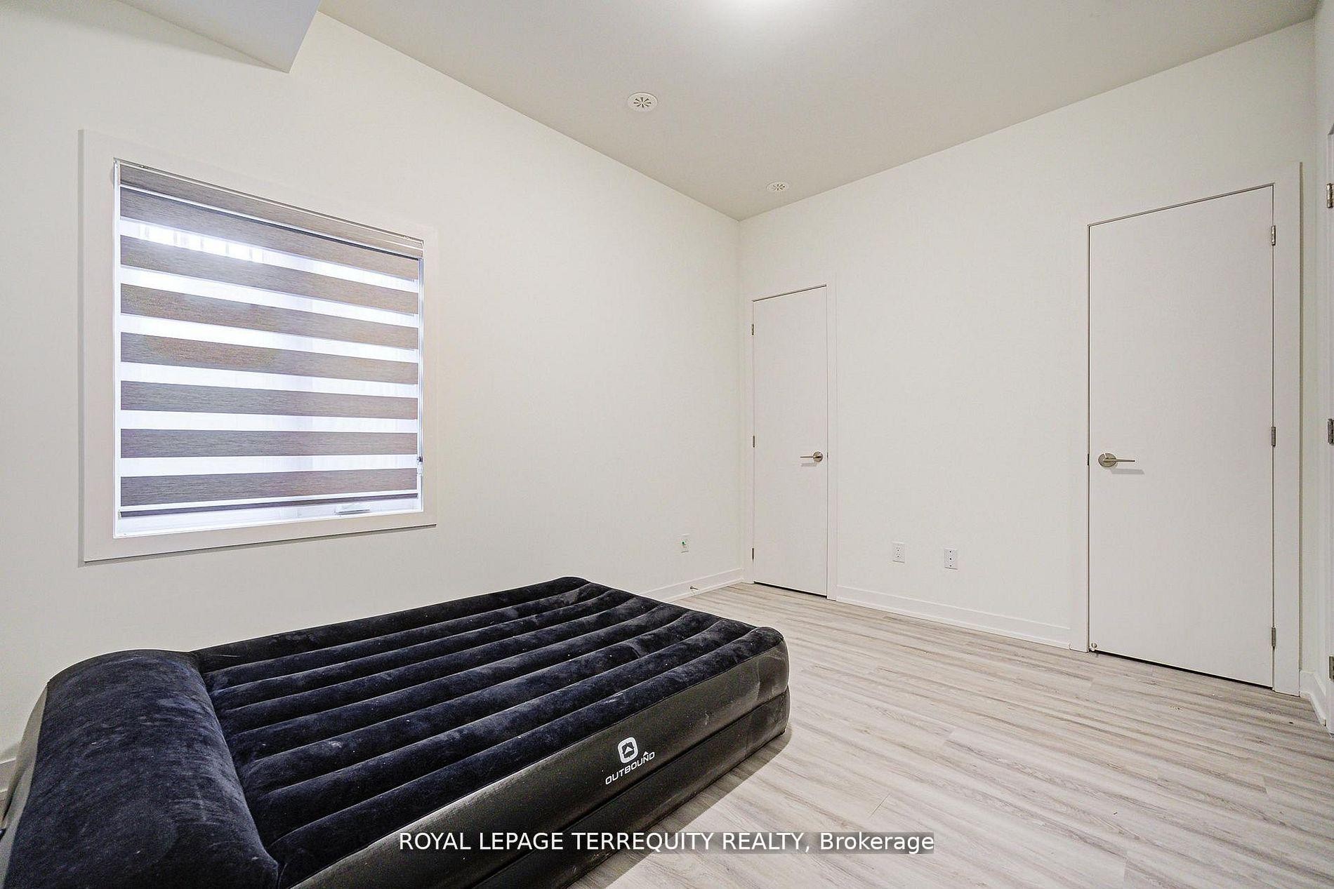 601-7 Steckley House Lane, Richmond Hill, ON - Indoor