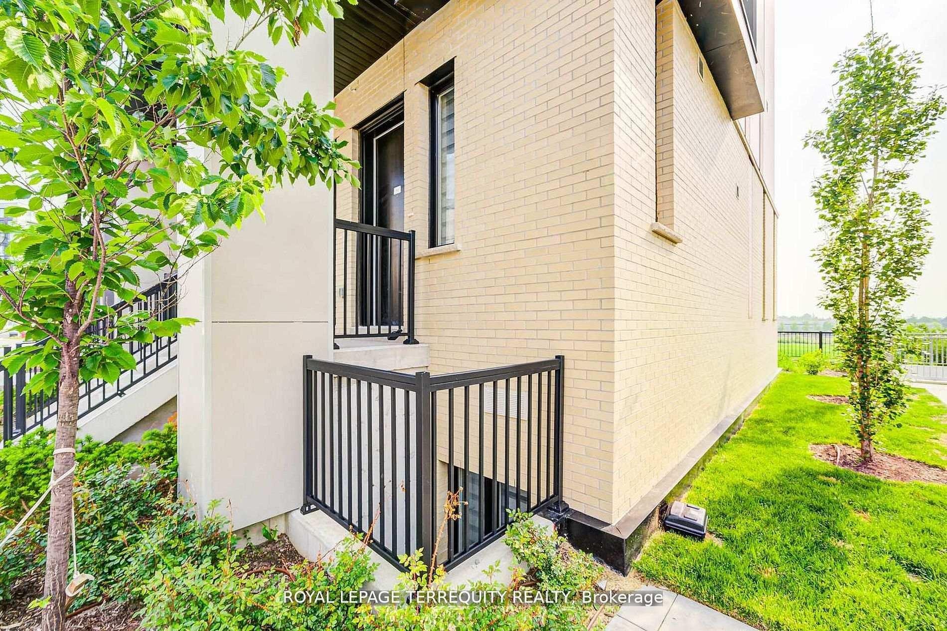 601-7 Steckley House Lane, Richmond Hill, ON - Outdoor With Exterior