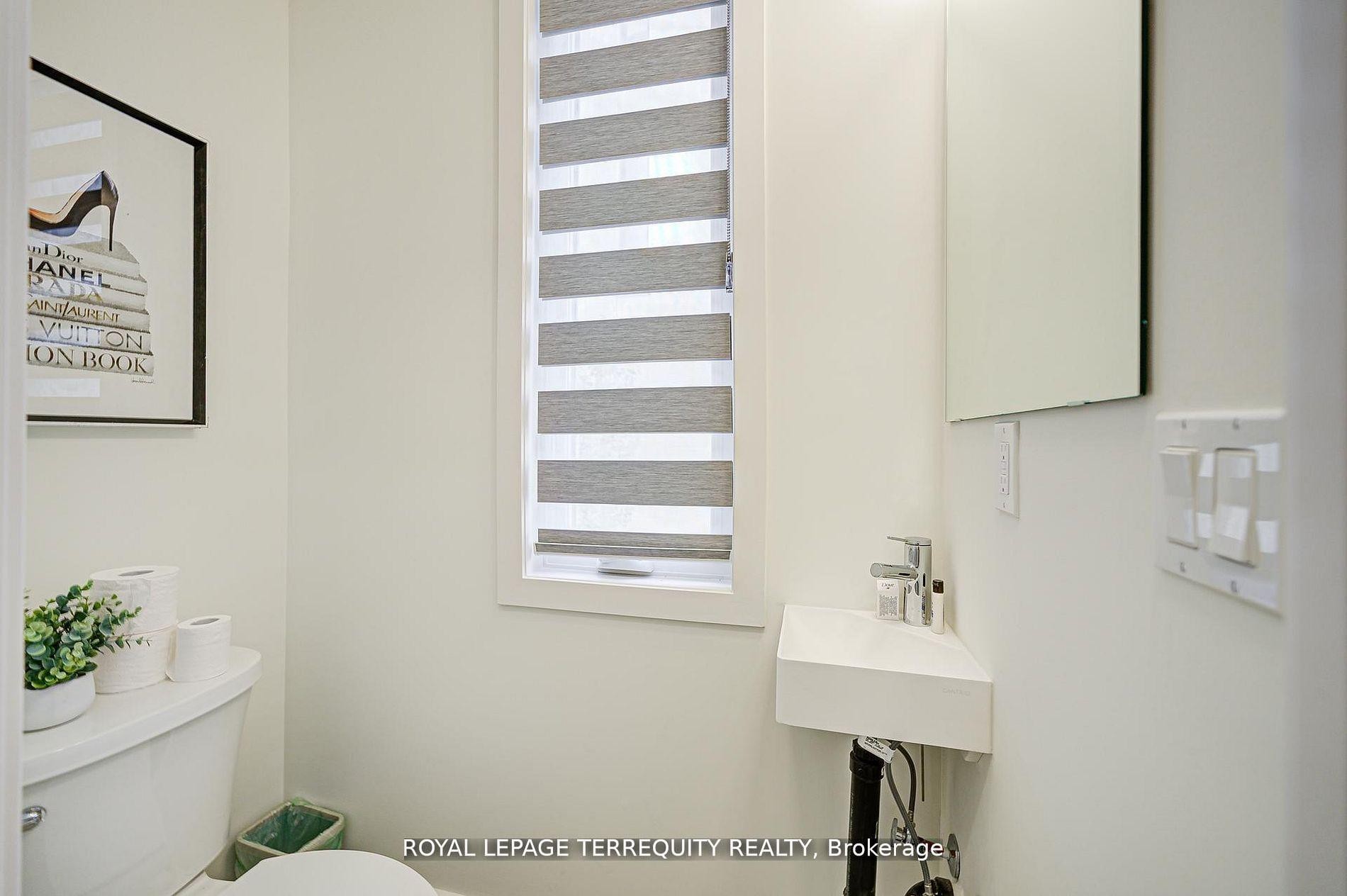 601-7 Steckley House Lane, Richmond Hill, ON - Indoor