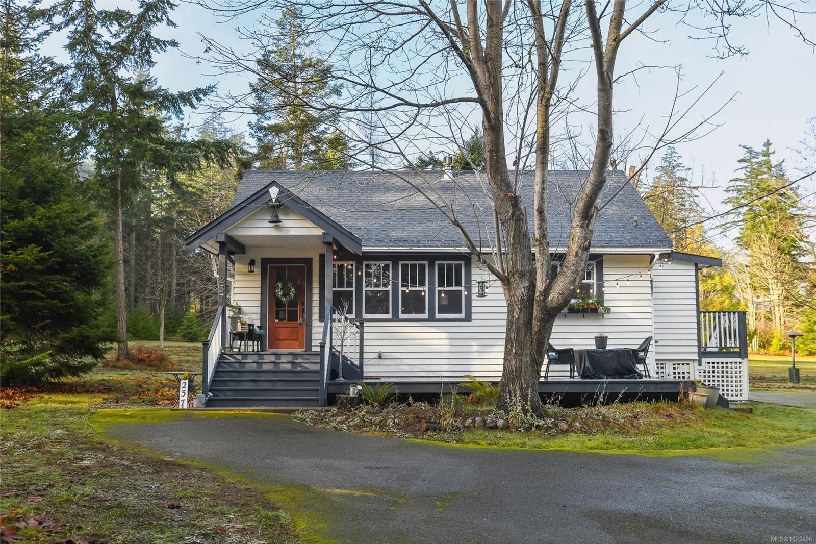237 Morland Rd, Comox, BC