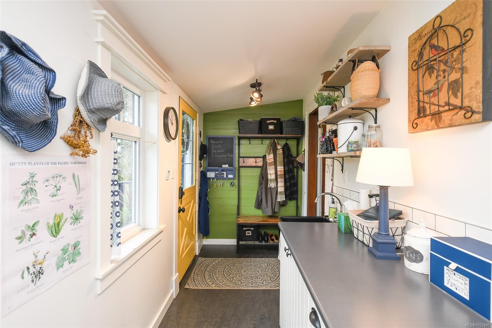 237 Morland Rd, Comox, BC