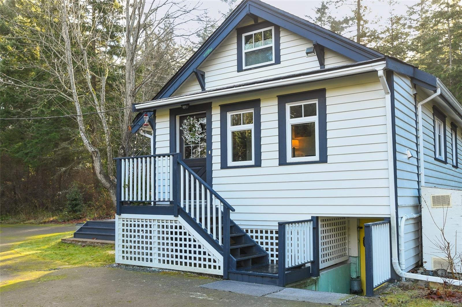 237 Morland Rd, Comox, BC