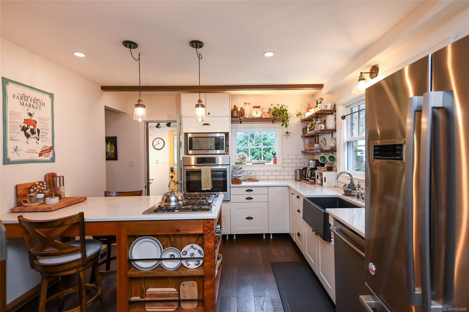 237 Morland Rd, Comox, BC