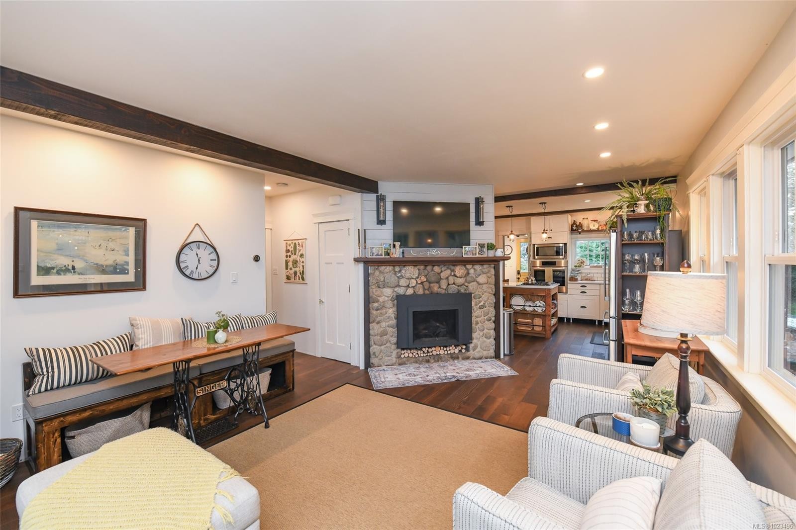 237 Morland Rd, Comox, BC