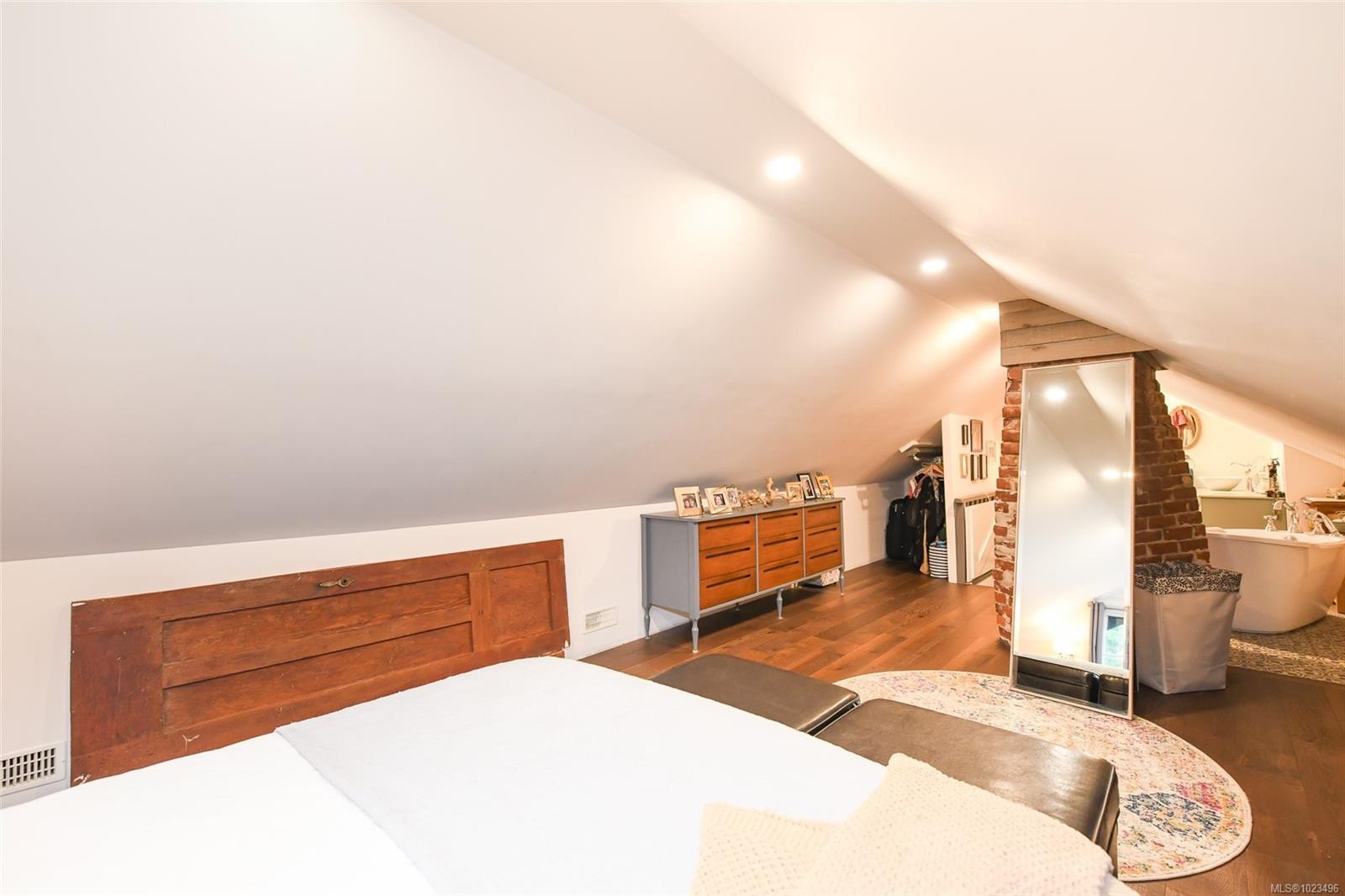 237 Morland Rd, Comox, BC