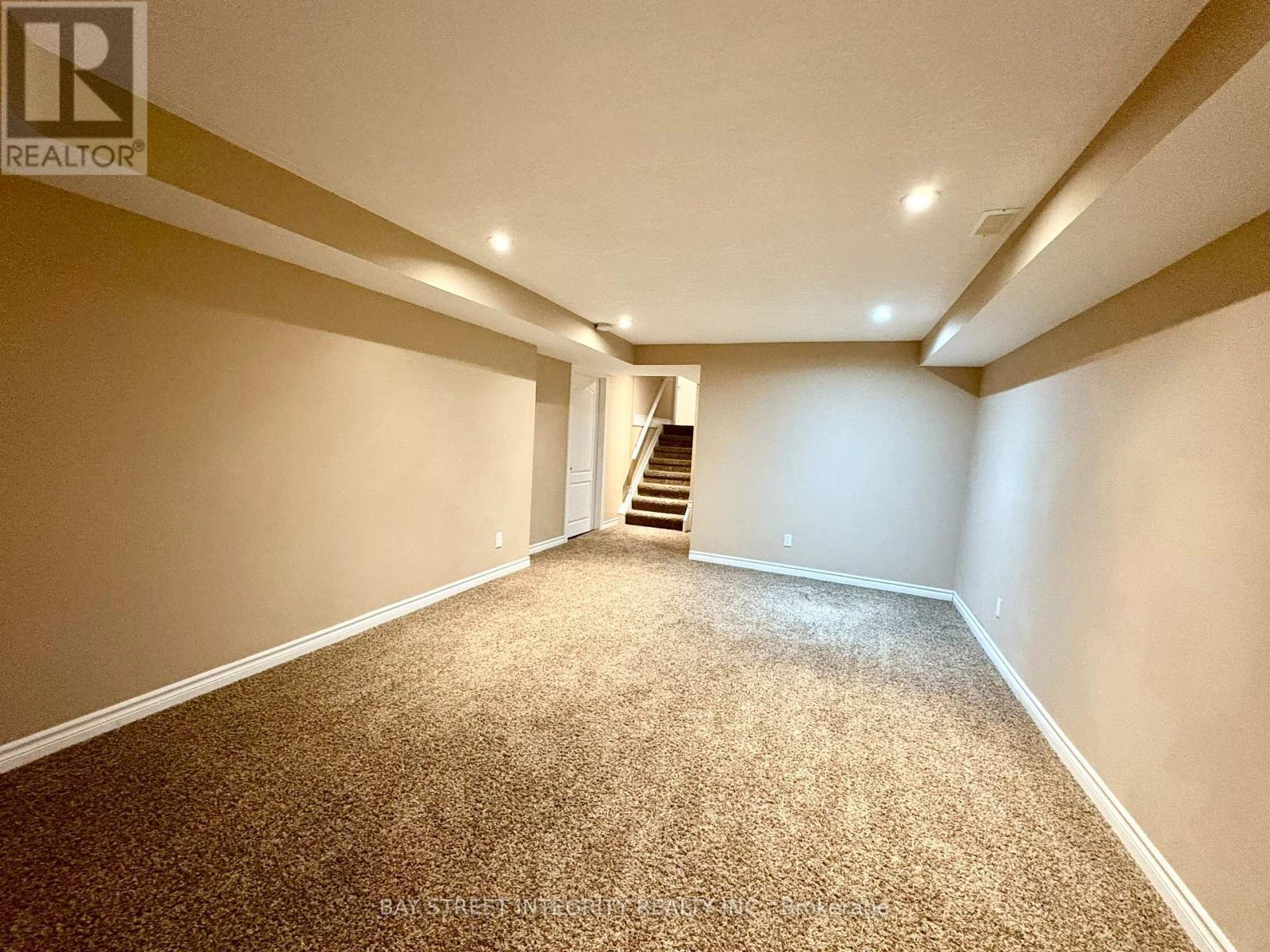 62 Briarose Place, Hamilton, ON - Indoor Photo Showing Other Room