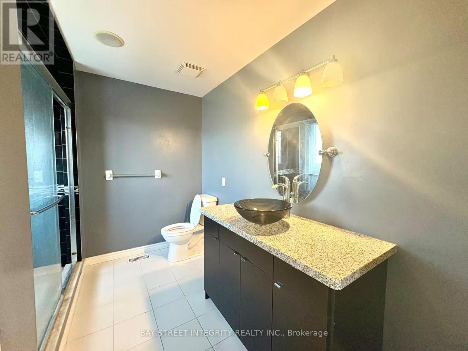 62 Briarose Place, Hamilton, ON - Indoor Photo Showing Bathroom