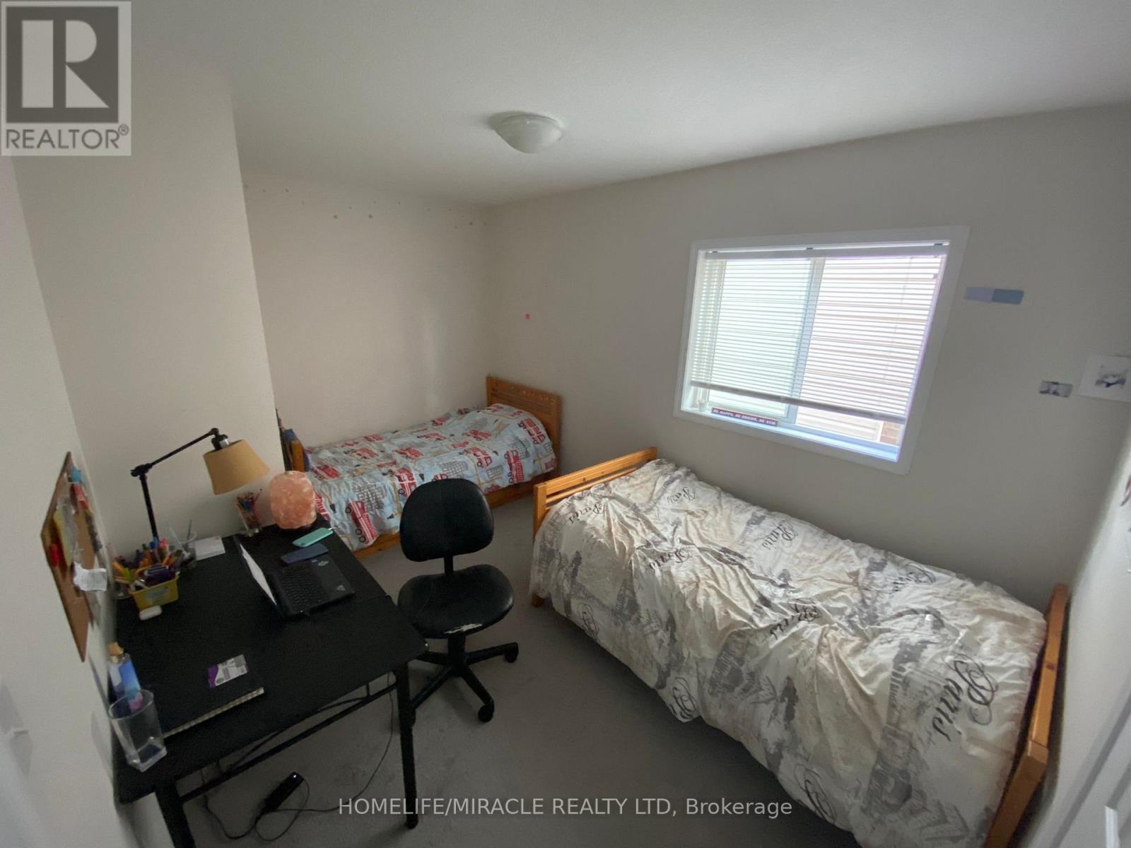 305 Tall Grass Crescent, Kitchener, ON - Indoor Photo Showing Bedroom