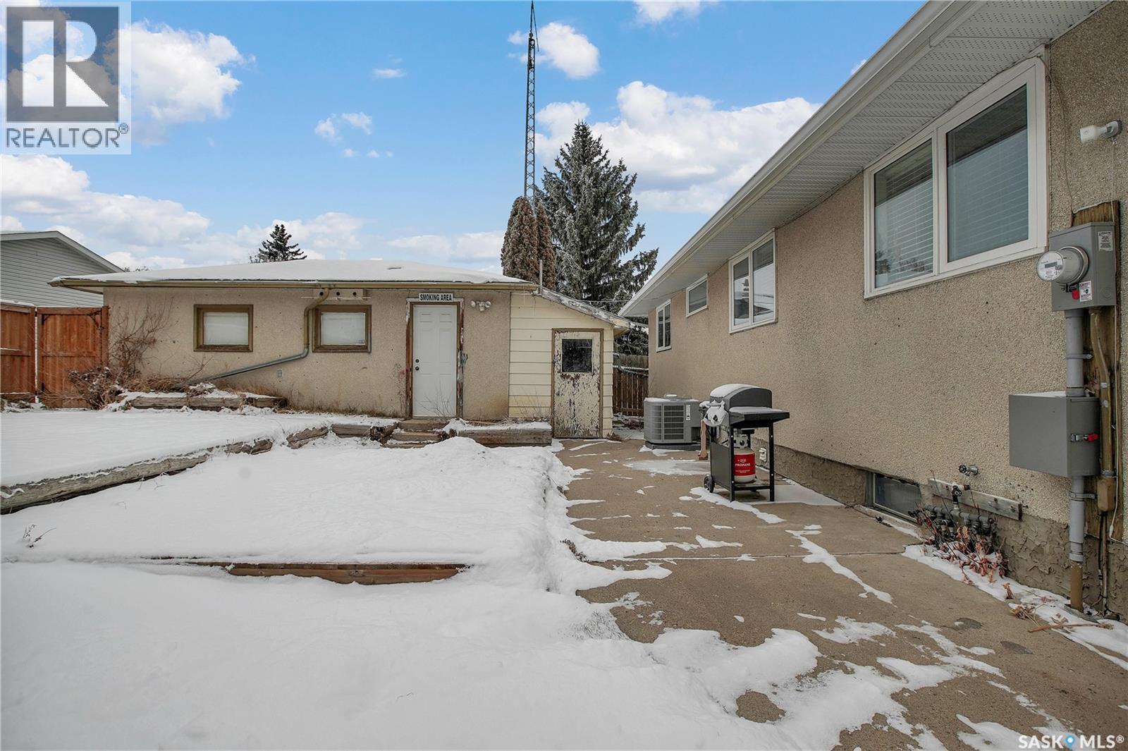 97 Mcgee Crescent, Saskatoon, SK - Outdoor