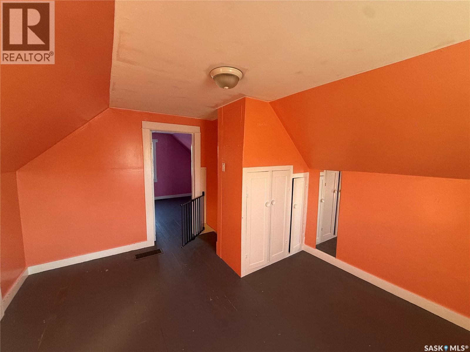 421 3Rd Avenue E, Assiniboia, SK - Indoor Photo Showing Other Room