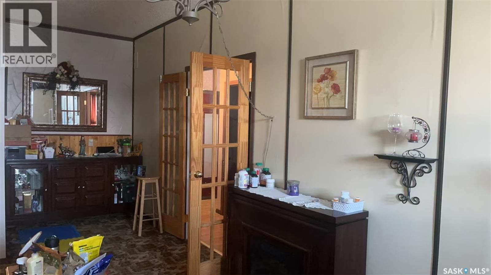 207 Railway Avenue, Watson, SK