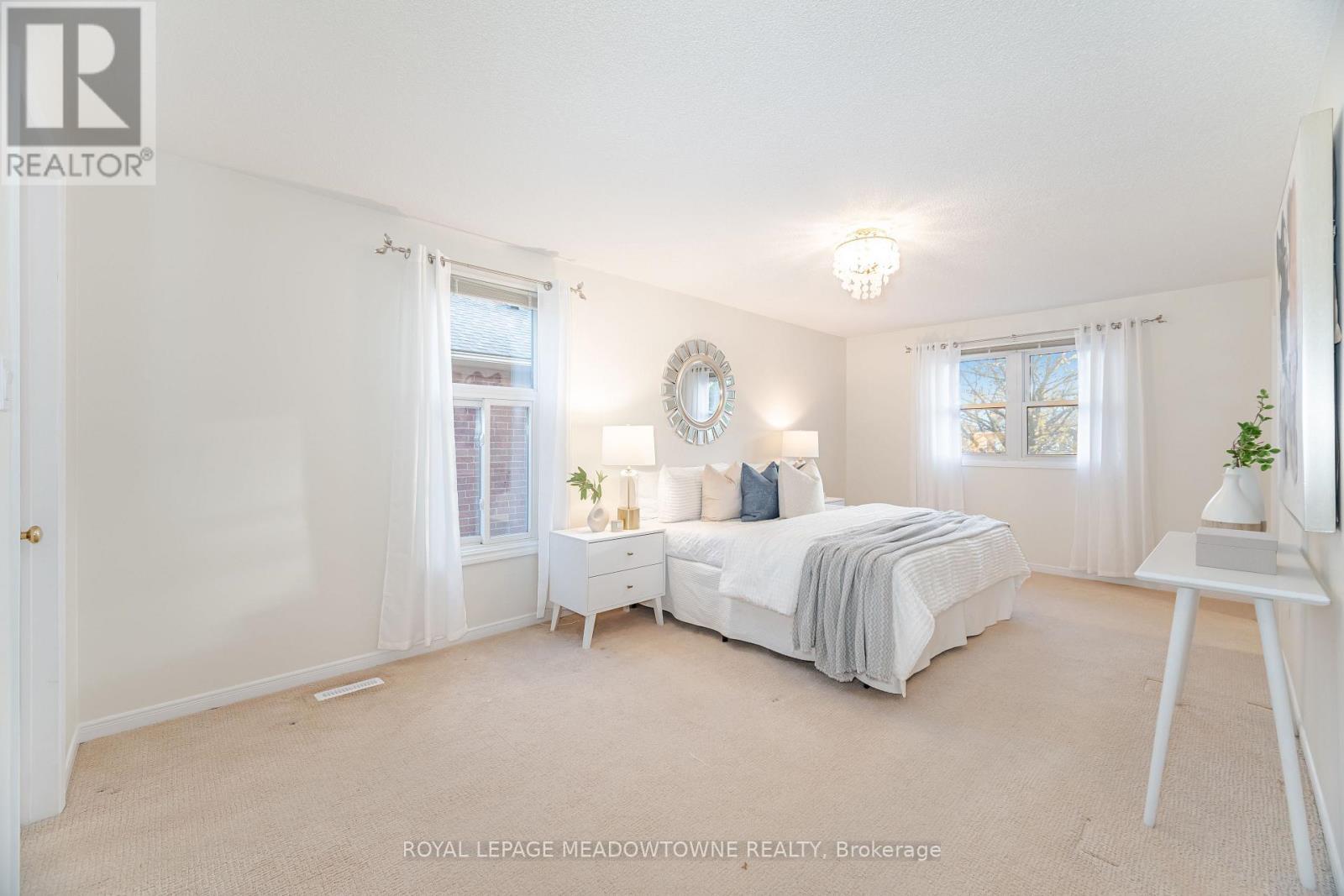 6236 Camgreen Circle, Mississauga, ON - Indoor Photo Showing Bedroom