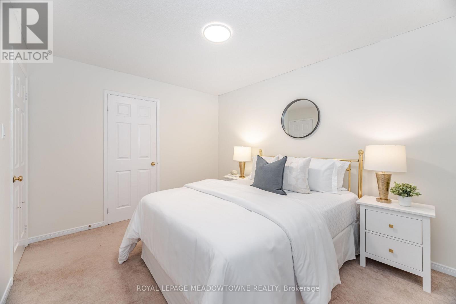 6236 Camgreen Circle, Mississauga, ON - Indoor Photo Showing Bedroom