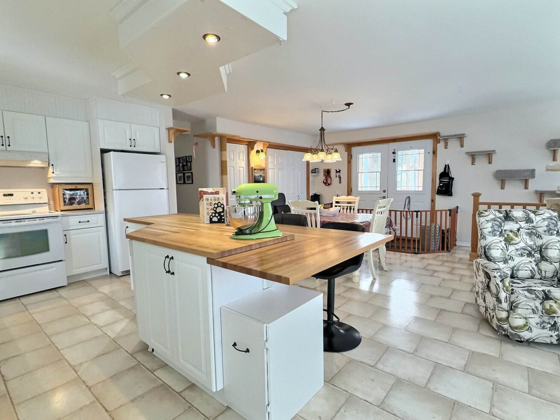 Kitchen - 762 Rue Principale, Rémigny, QC - Indoor Photo Showing Kitchen