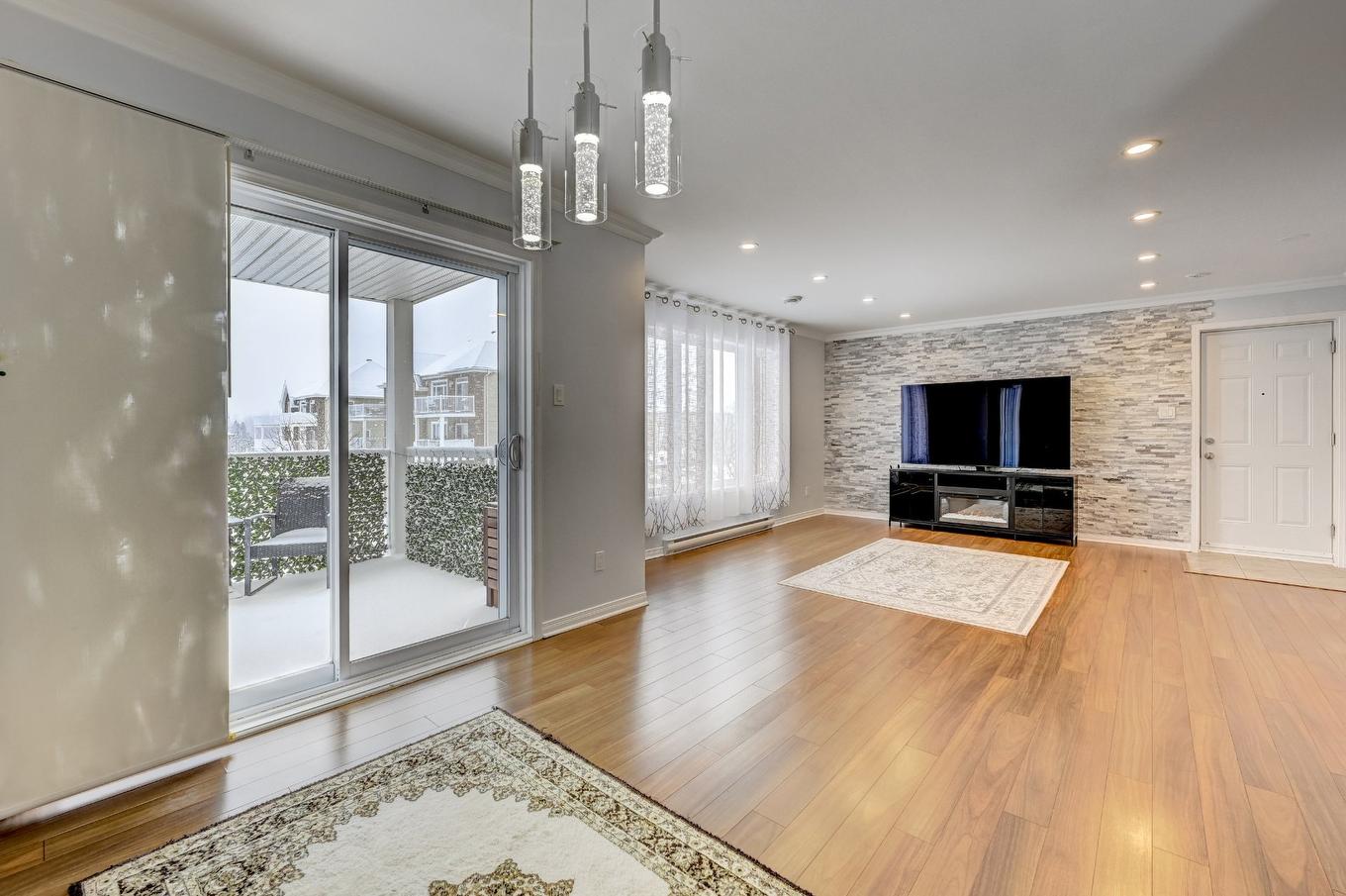 Vue d'ensemble - 6-85 Rue Lautrec, Châteauguay, QC - Indoor Photo Showing Living Room
