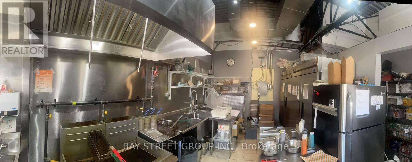 1050 King Street W, Hamilton, ON