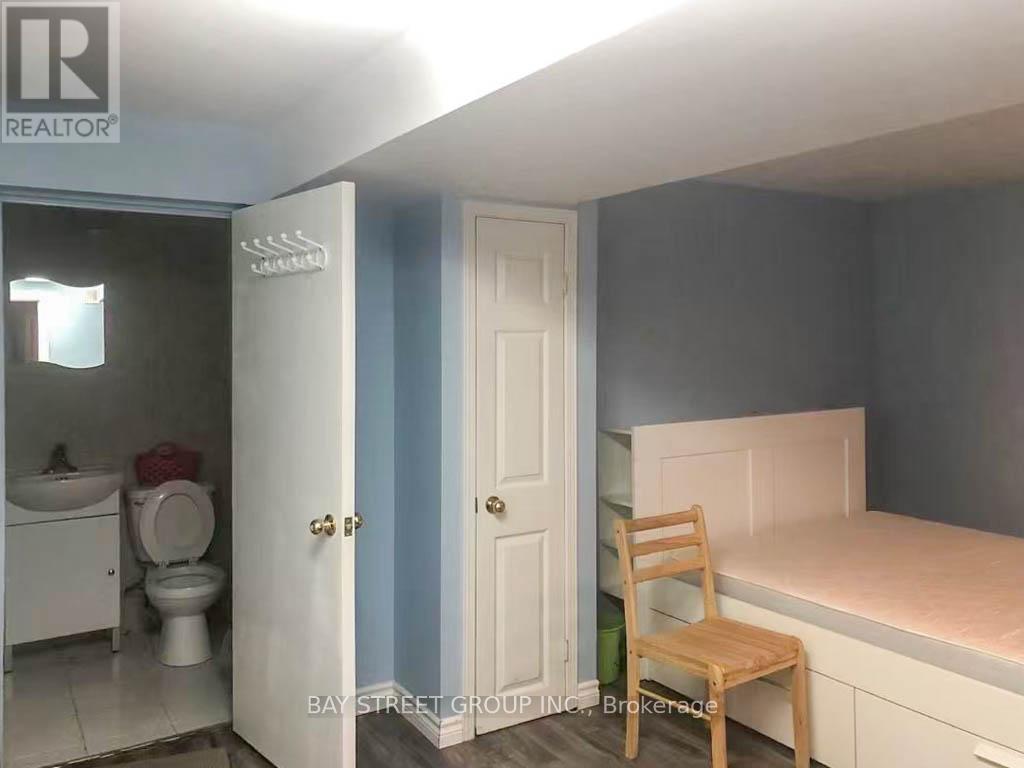 4641 Crosscreek Court, Mississauga, ON - Indoor