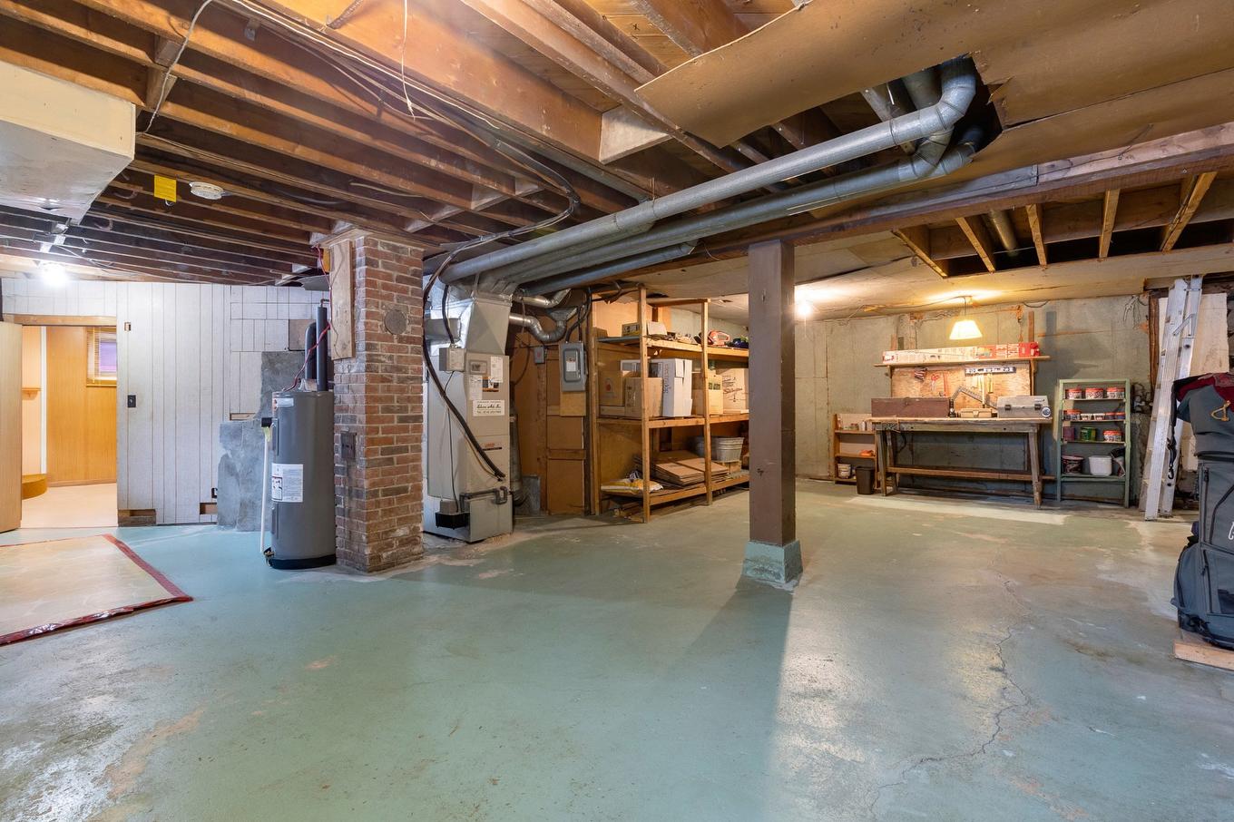 Sous-sol - 1370 Rue Lépine, Montréal (Saint-Laurent), QC - Indoor Photo Showing Basement