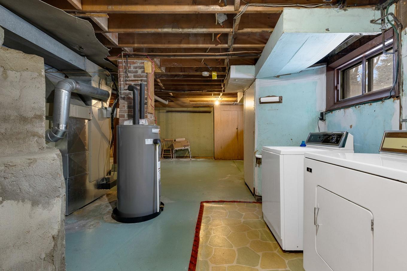 Sous-sol - 1370 Rue Lépine, Montréal (Saint-Laurent), QC - Indoor Photo Showing Basement