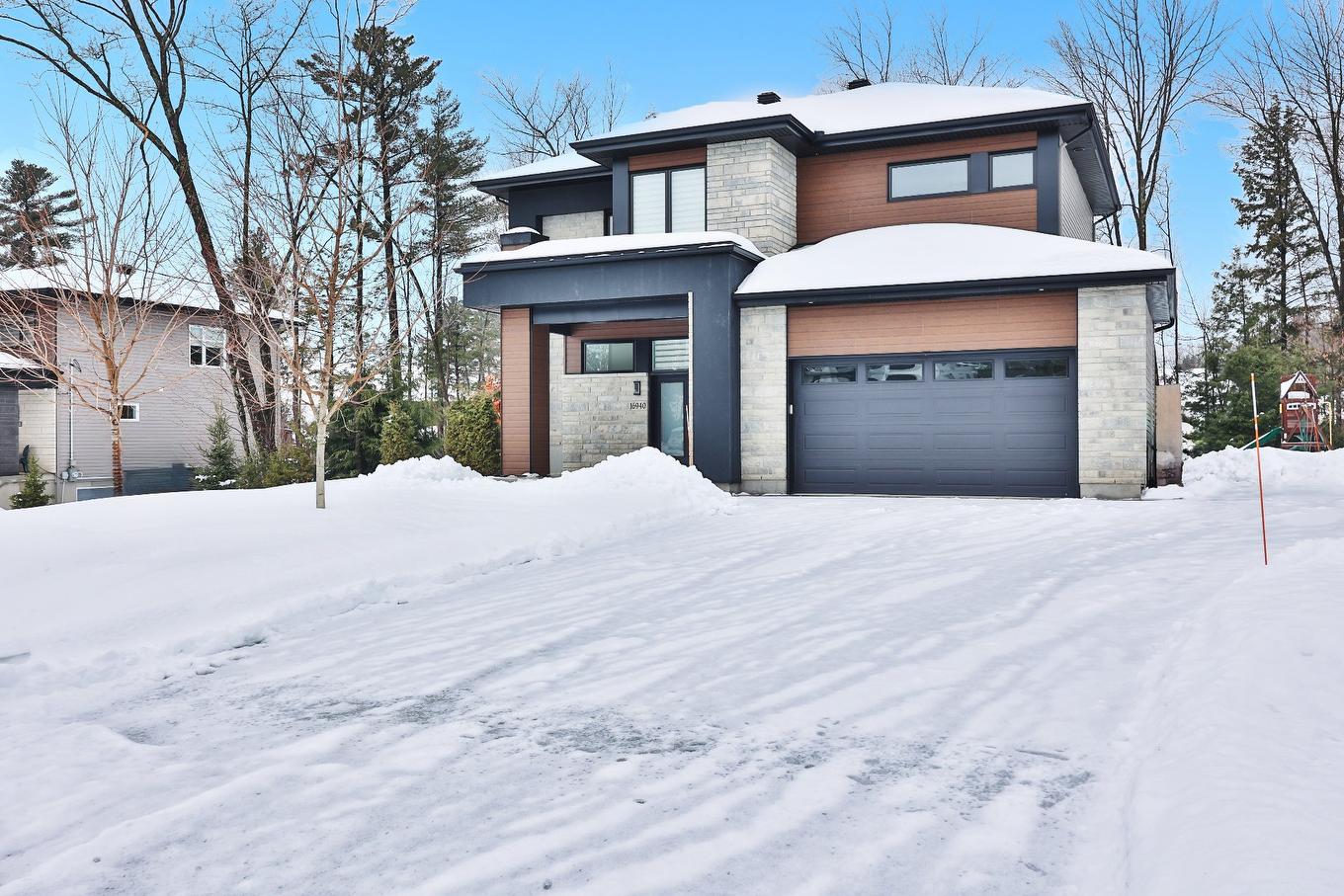 Façade - 16940 Rue Du Zircon, Mirabel, QC - Outdoor With Facade