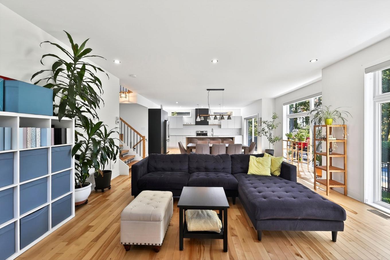 Salon - 16940 Rue Du Zircon, Mirabel, QC - Indoor Photo Showing Living Room