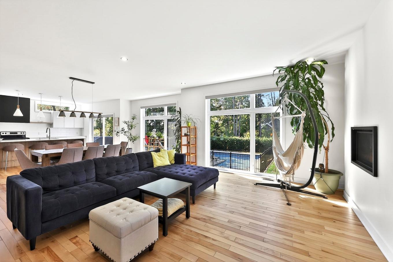 Salon - 16940 Rue Du Zircon, Mirabel, QC - Indoor Photo Showing Living Room