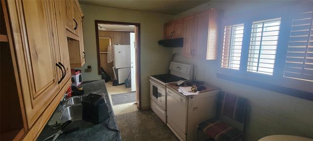 1464 Logan Ave, Winnipeg, MB