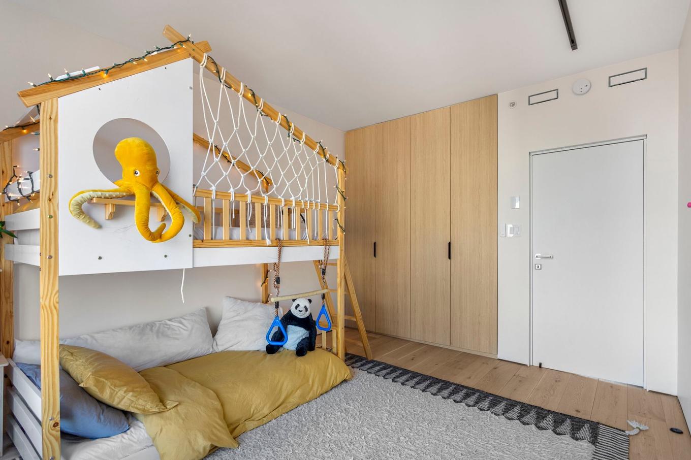 Chambre à coucher - 302-781 Rue De La Commune E., Montréal (Ville-Marie), QC - Indoor Photo Showing Other Room