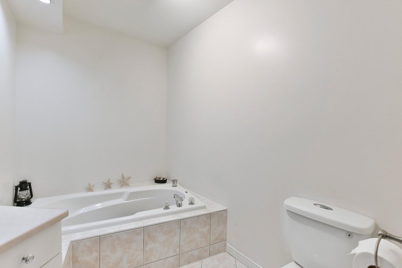 Bathroom - 245 Boul. Jérobelle, Saint-Jérôme, QC - Indoor Photo Showing Bathroom