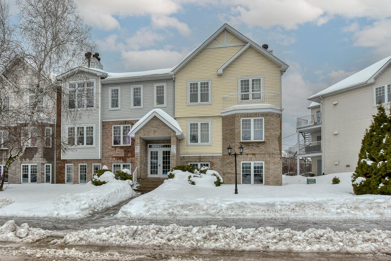Frontage - 245 Boul. Jérobelle, Saint-Jérôme, QC - Outdoor With Facade