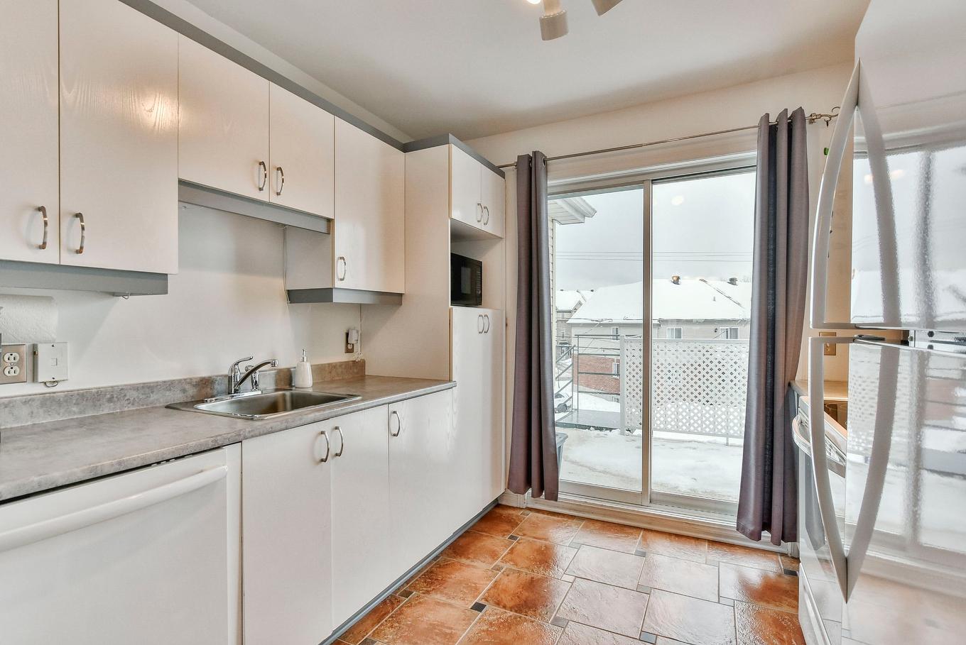 Kitchen - 245 Boul. Jérobelle, Saint-Jérôme, QC - Indoor Photo Showing Kitchen
