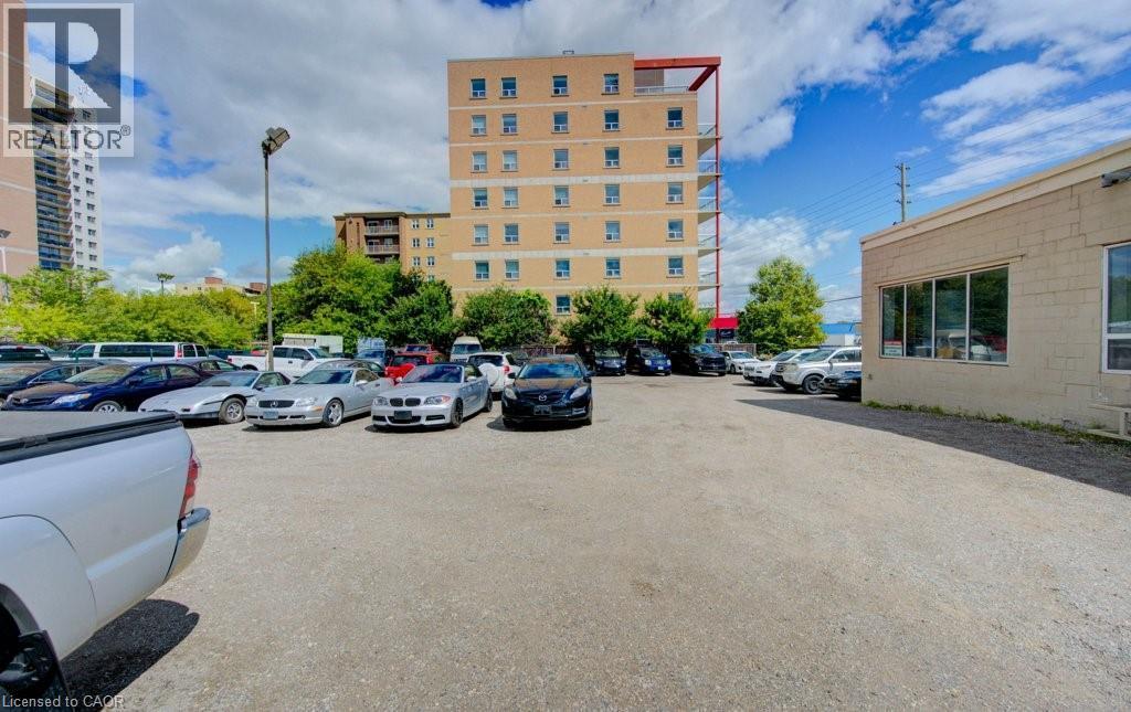 24-26 University Avenue E, Waterloo, ON