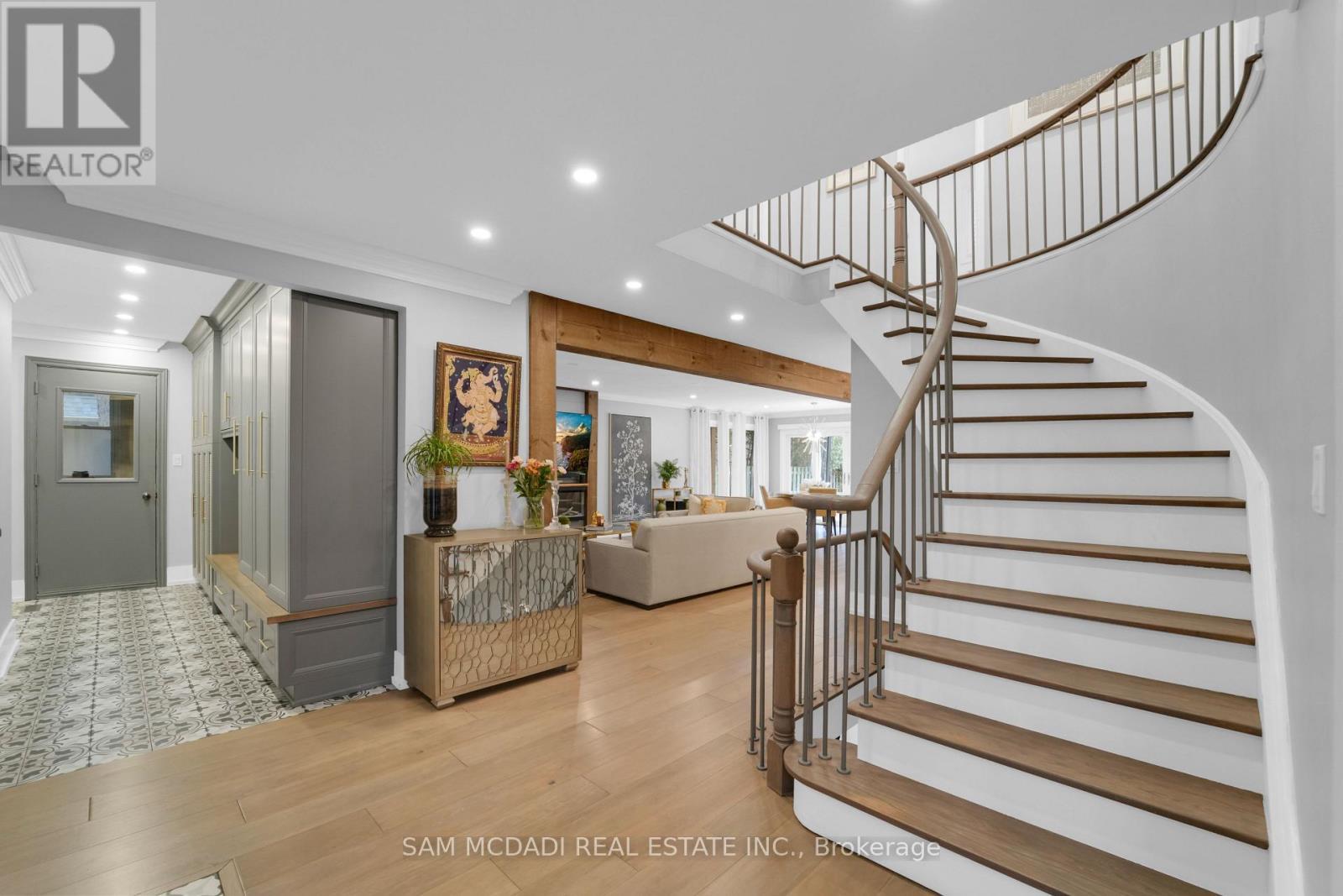 807 Indian Road, Mississauga, ON - Indoor Photo Showing Other Room